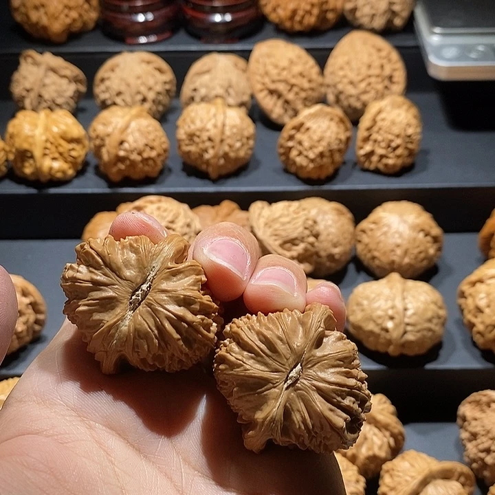 文玩核桃把件衍*37白狮子
