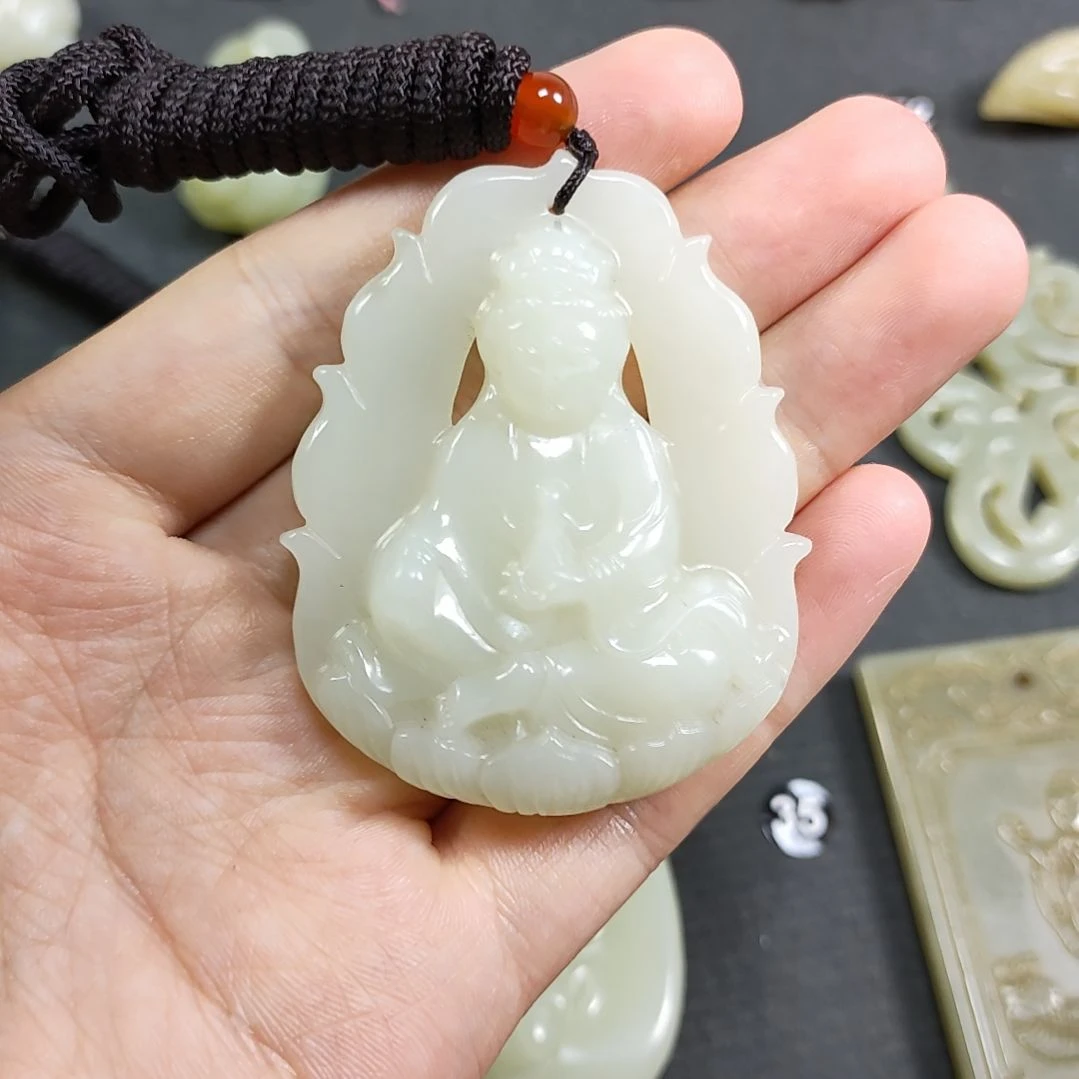 和田玉未镶嵌颈饰