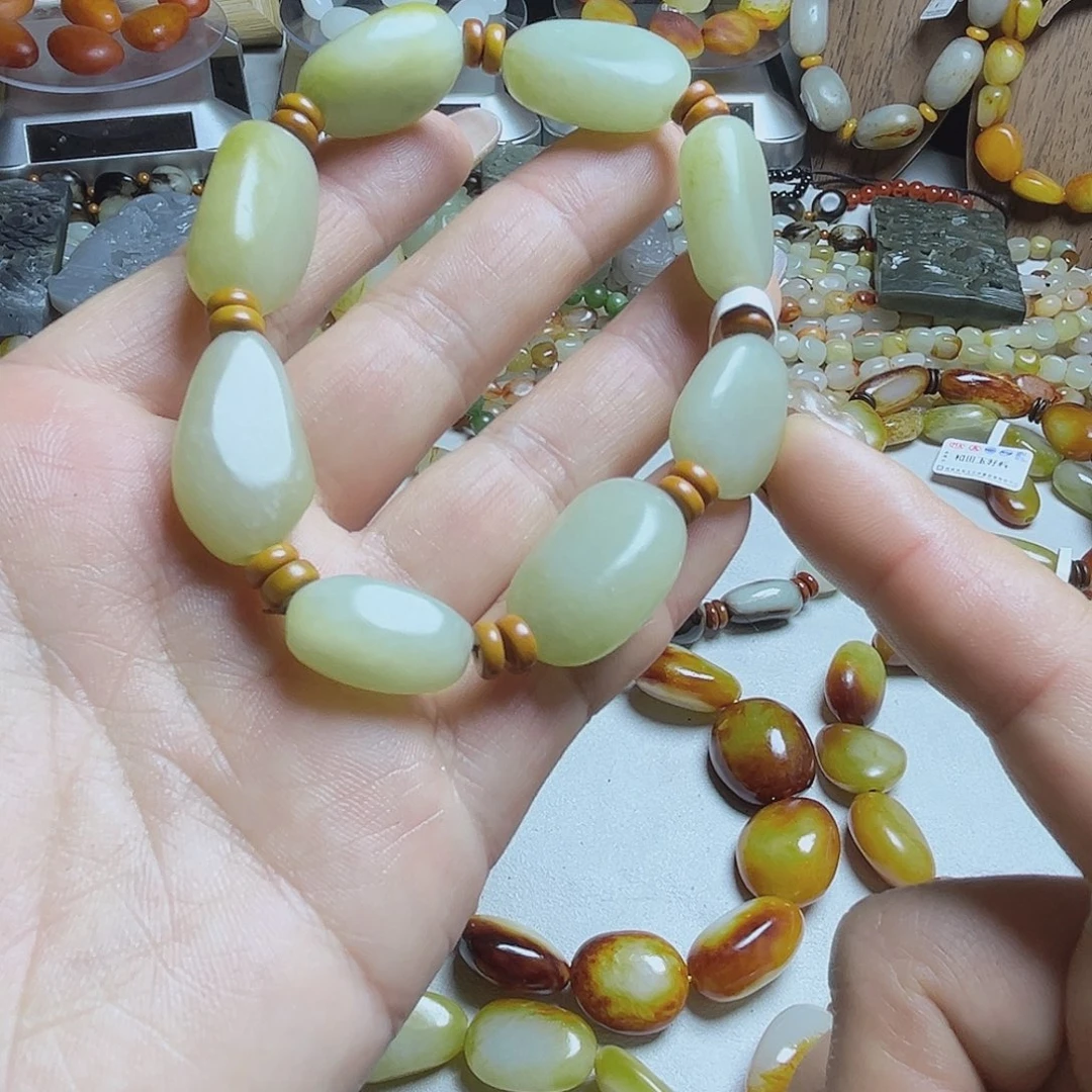 和田玉（糖玉）未镶嵌手链