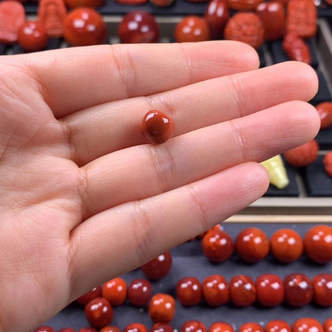 欧***甲南红玛瑙老型单珠9.2MM未镶嵌