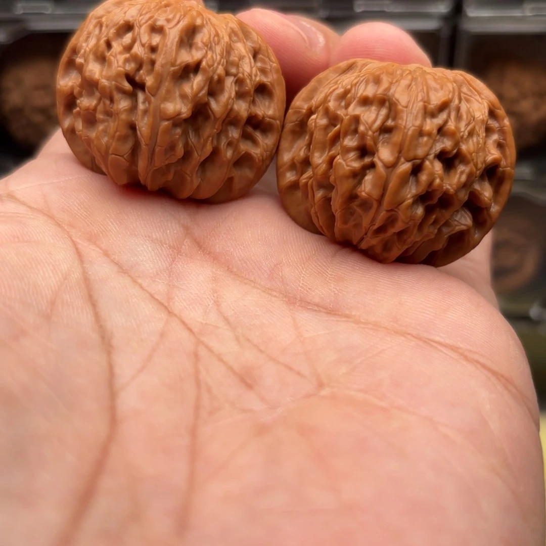 文玩核桃把件磨盘