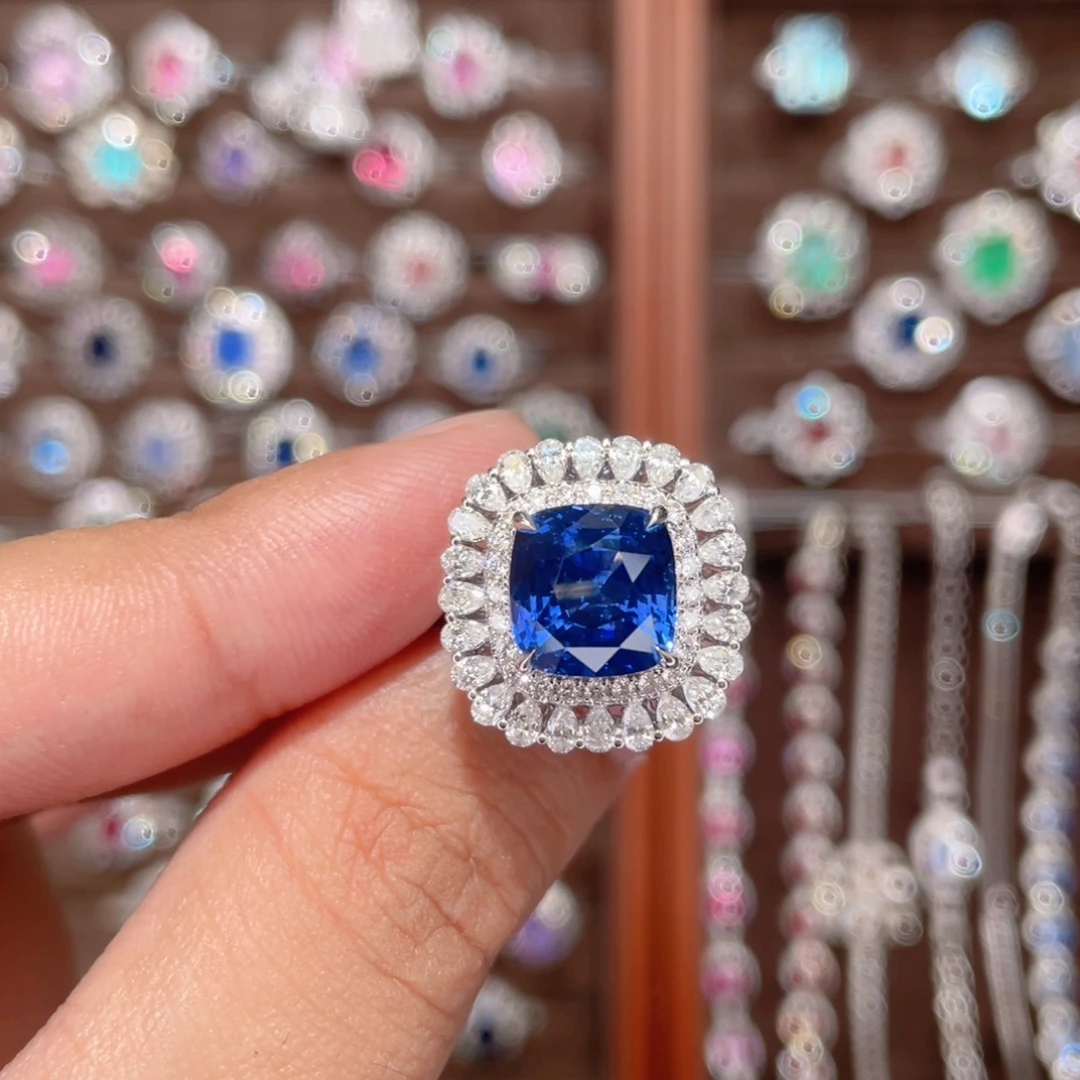 戒指蓝宝石18K金镶嵌5.16ct 皇家蓝