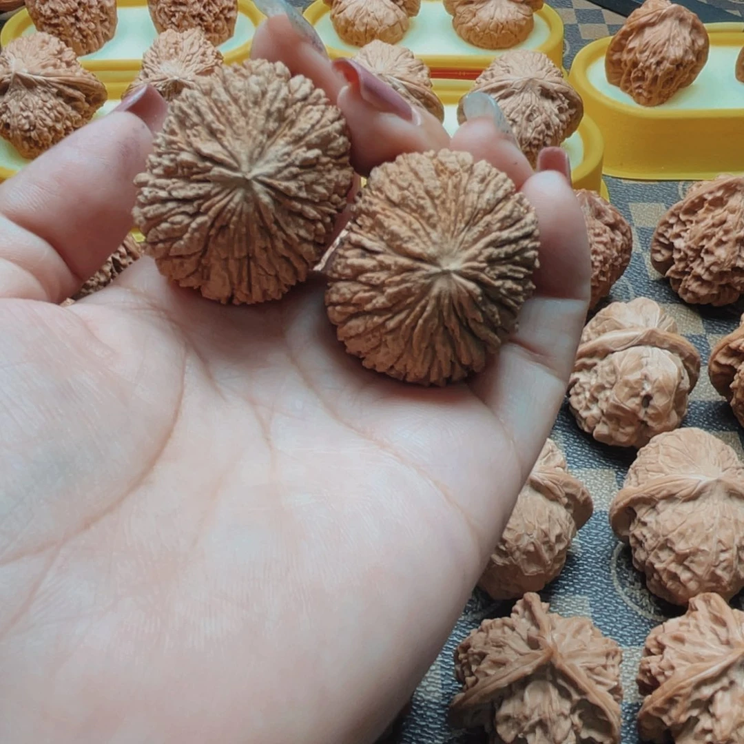 把件桃核猴头核桃37