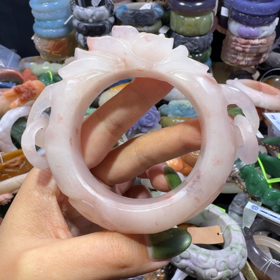 羽毛非金属65，5455，环环相扣