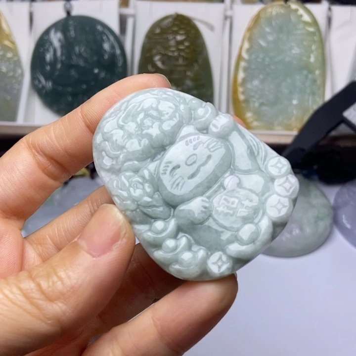 翡翠未镶嵌颈饰翡翠