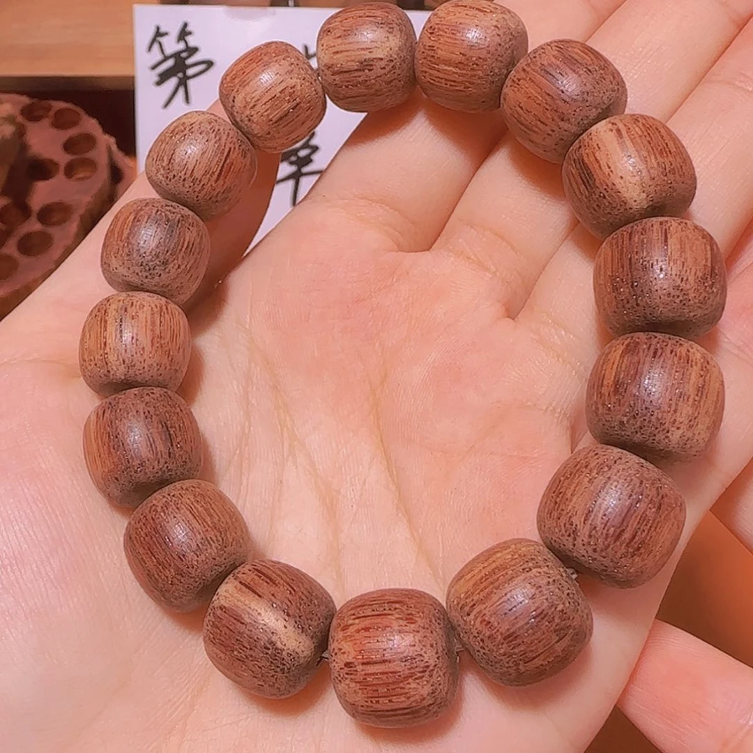 藤类降真香1.3*1.4单圈老邢手串东枝白油