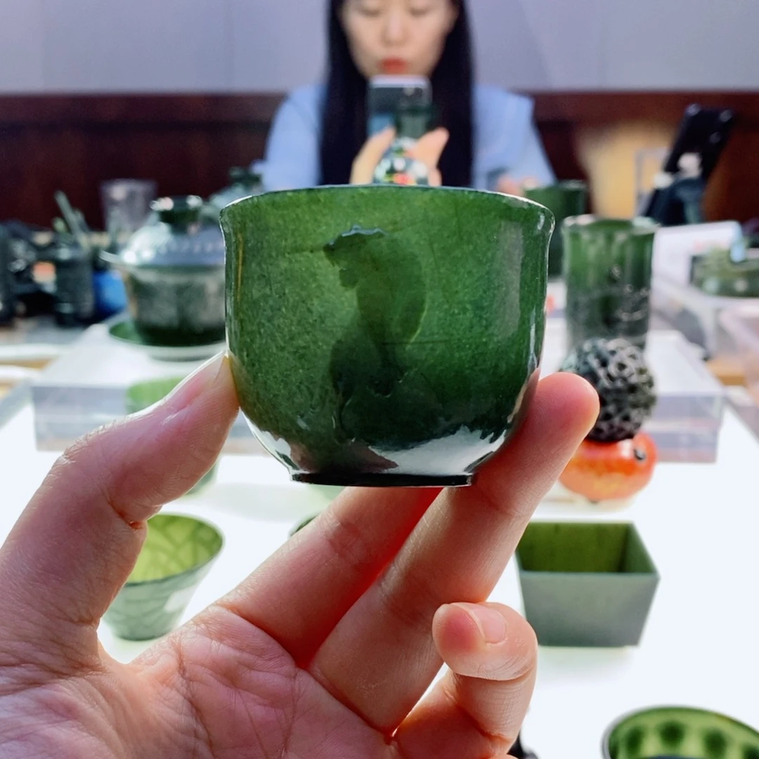 未镶嵌和田玉（青玉）摆件微瑕