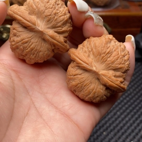 文玩核桃吊坠44全品血麒麟