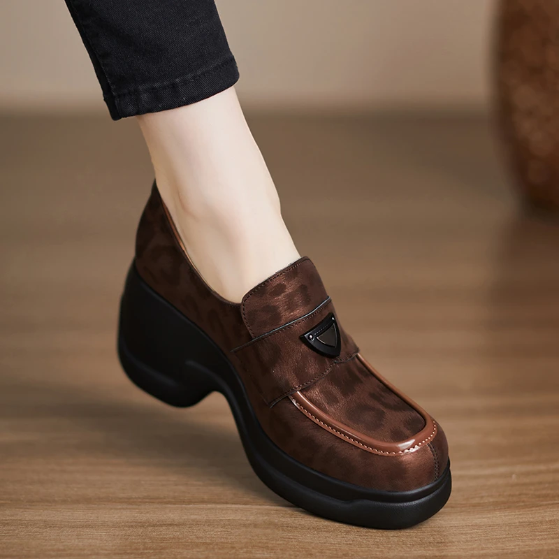 小个子增高7.5cm~复古豹纹英伦小皮鞋真皮厚底松糕乐福鞋高跟单鞋