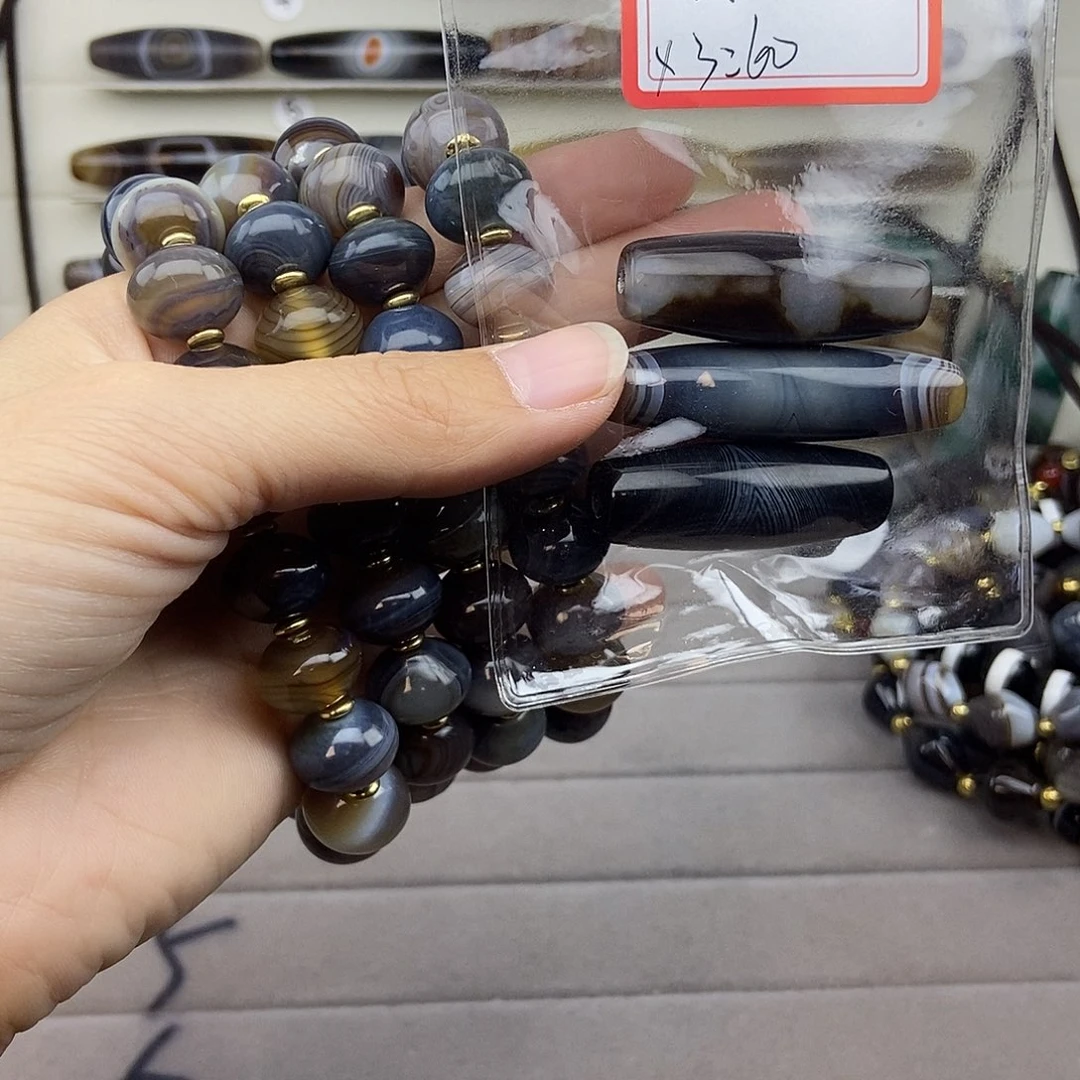 乐***9玛瑙/玉髓未镶嵌颈饰