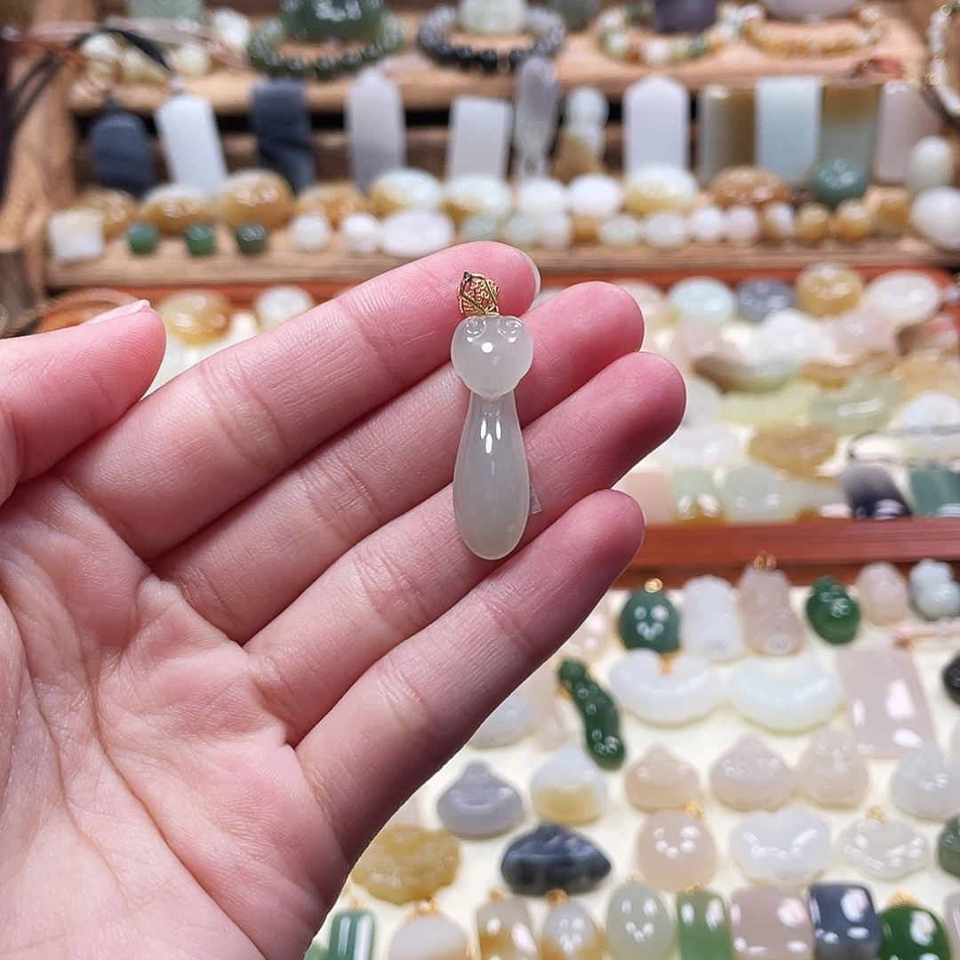 發***～和田玉18K金镶嵌吊坠(不含链)