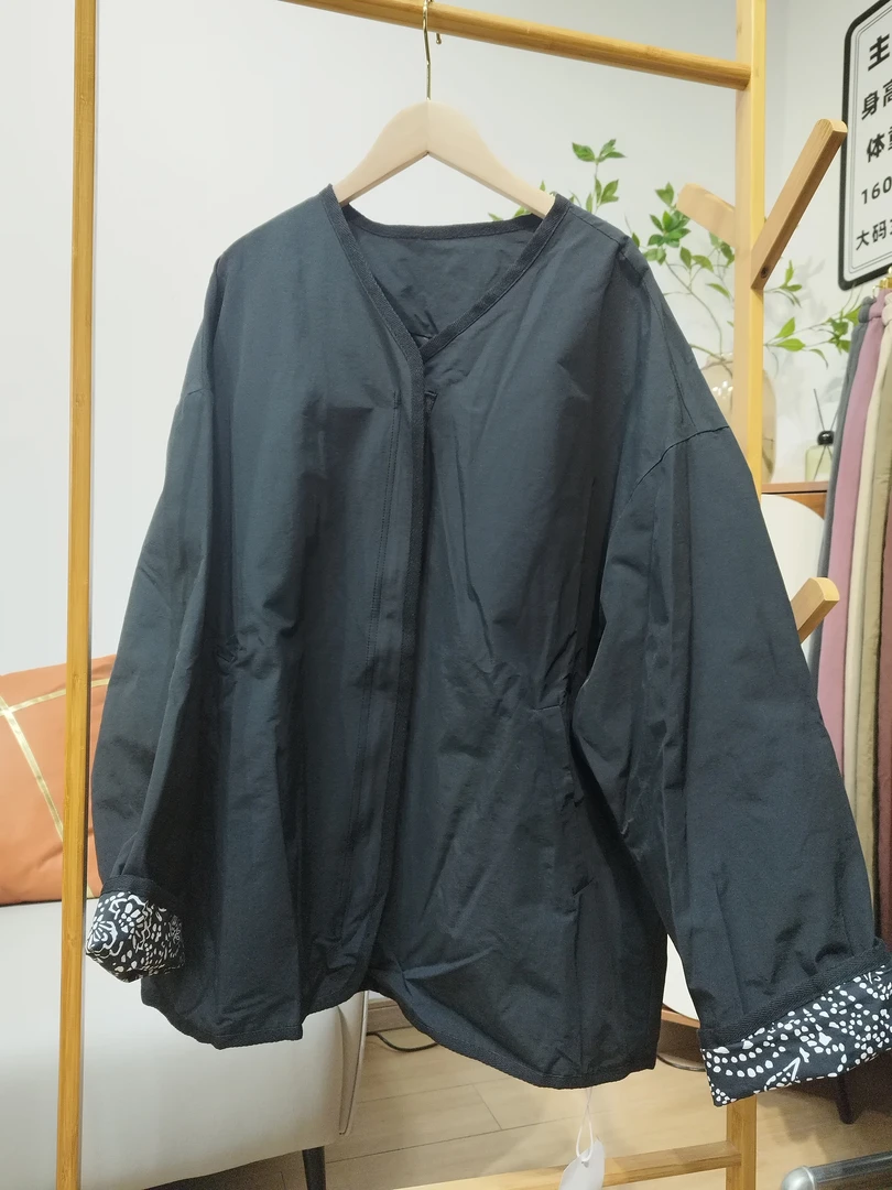 200斤大码圆领肥短款休闲百搭遮肉显瘦春款外套