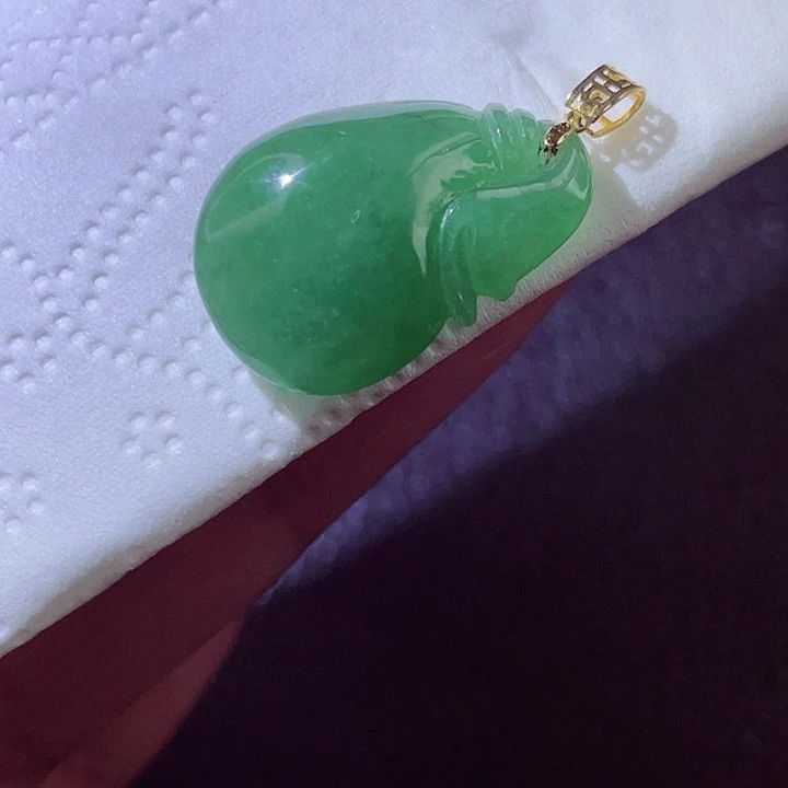 颈饰18K金镶嵌翡翠翡翠