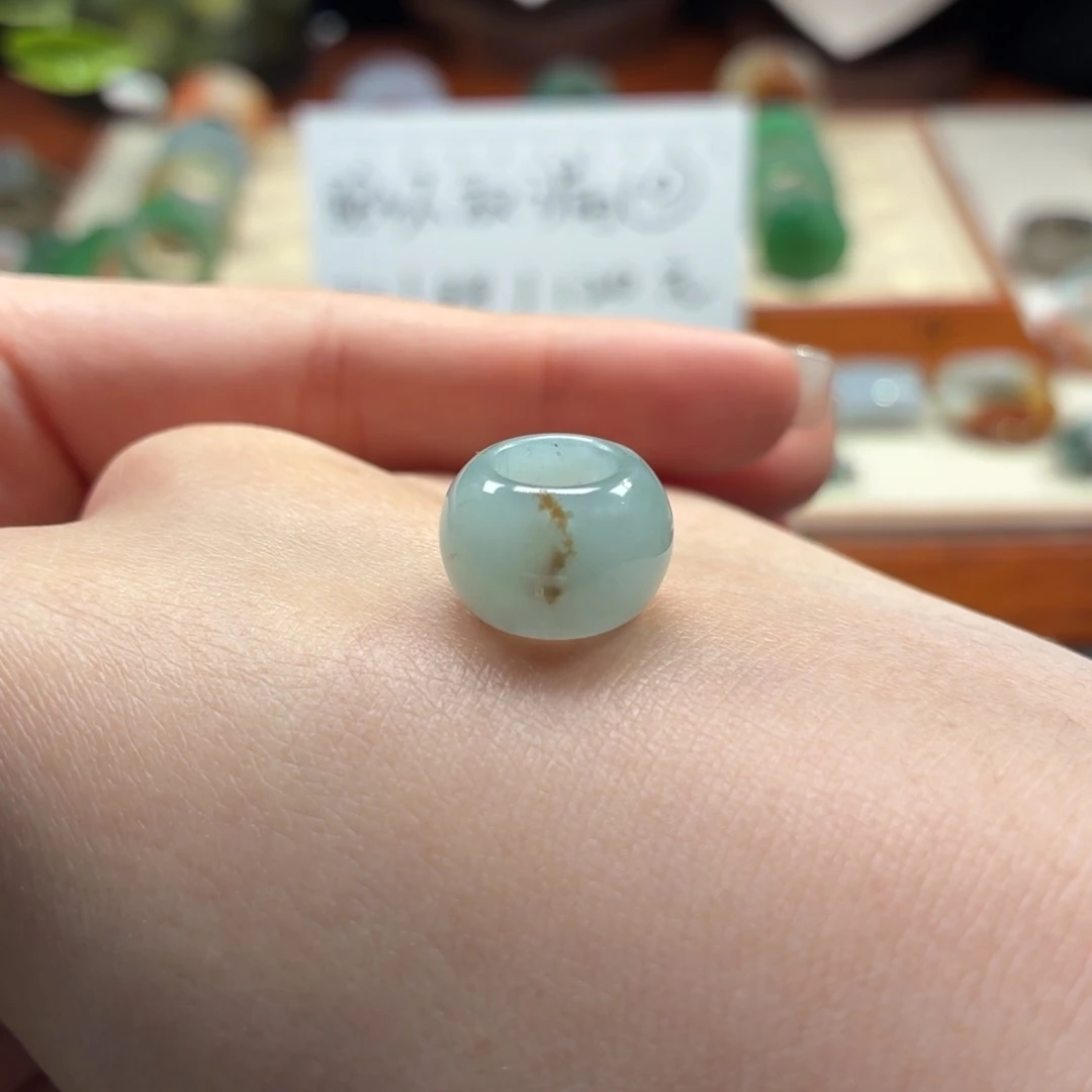 颈饰未镶嵌翡翠茶卡盐湖 内径 7