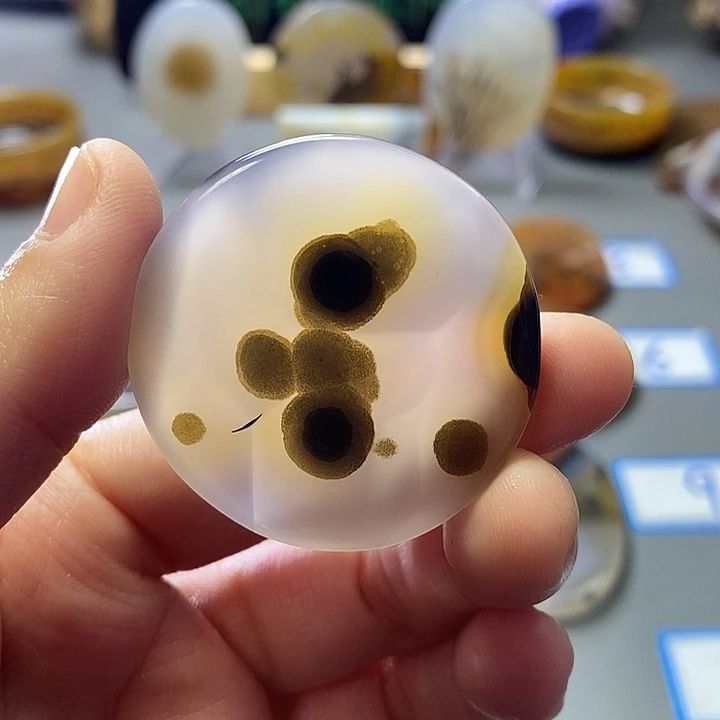 玛瑙/玉髓未镶嵌珠宝半成品42