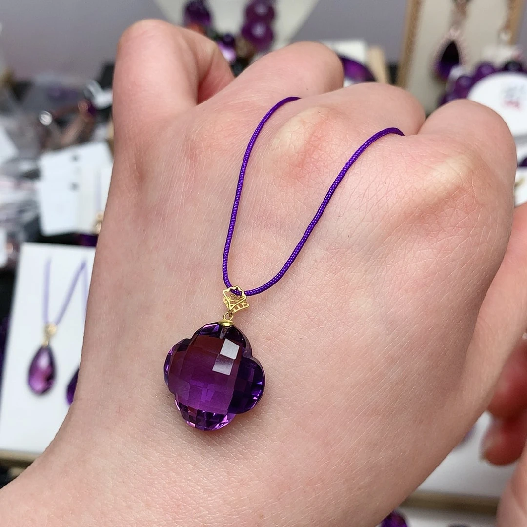 紫晶吊坠(赠链)18K金镶嵌