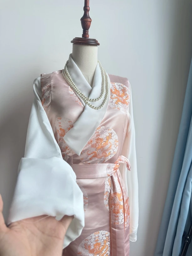 「央泽」新款浅粉龙团纹两件套 衬衣➕无袖西藏服