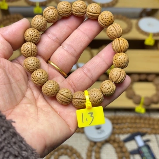 木质非金属野生桃核