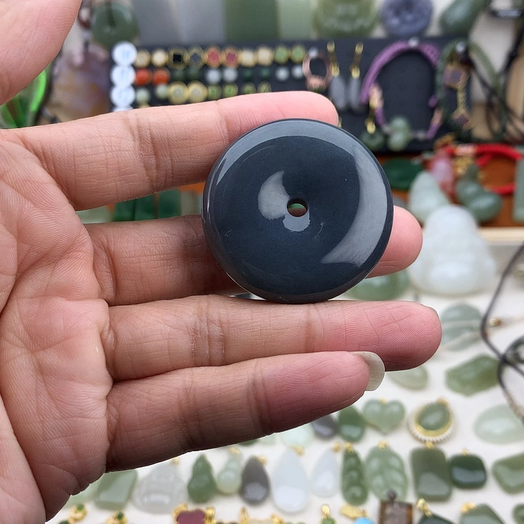 和田玉未镶嵌吊坠(不含链)