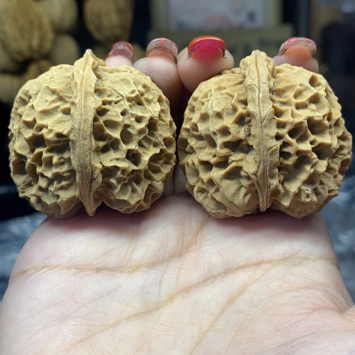 文玩核桃吊坠67凤凰牡丹