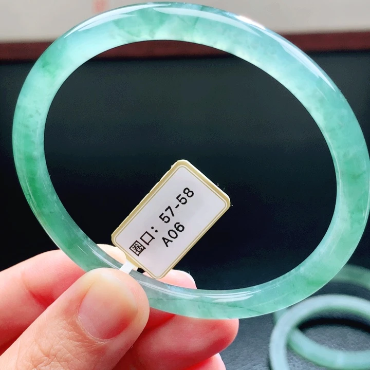 翡翠未镶嵌手镯天然手镯35