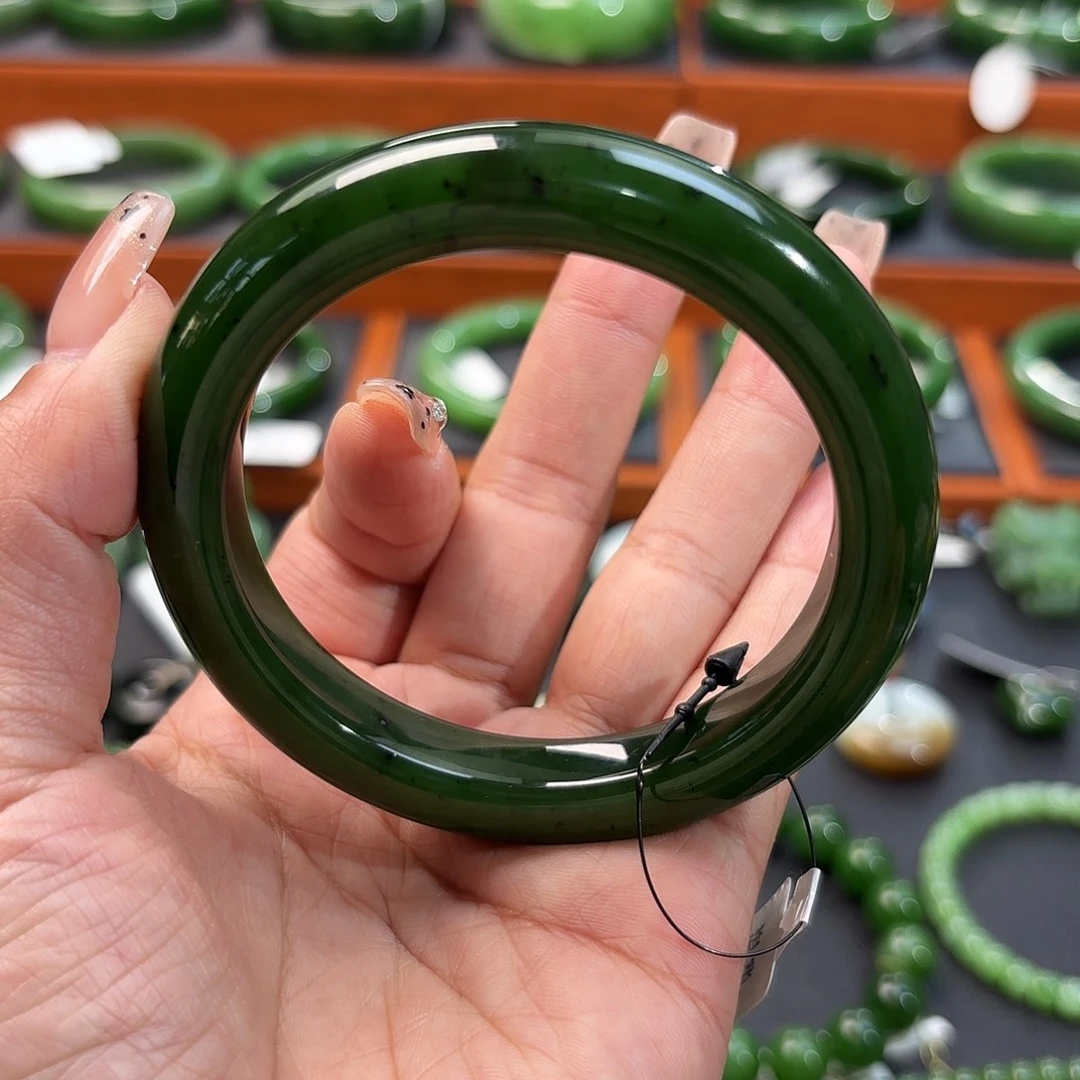 和田玉未镶嵌手镯菠菜绿58