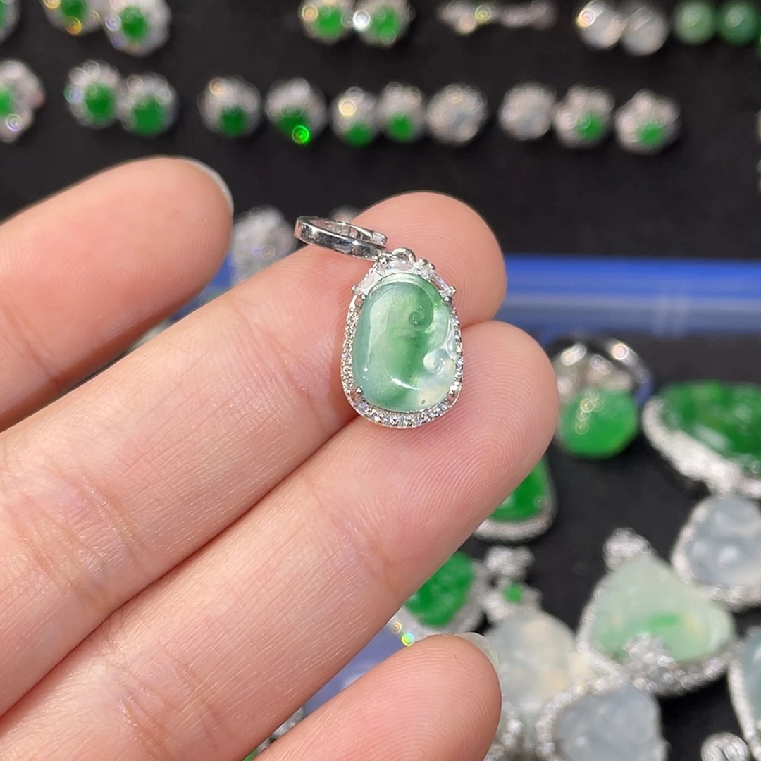 翡翠银S925镶嵌颈饰