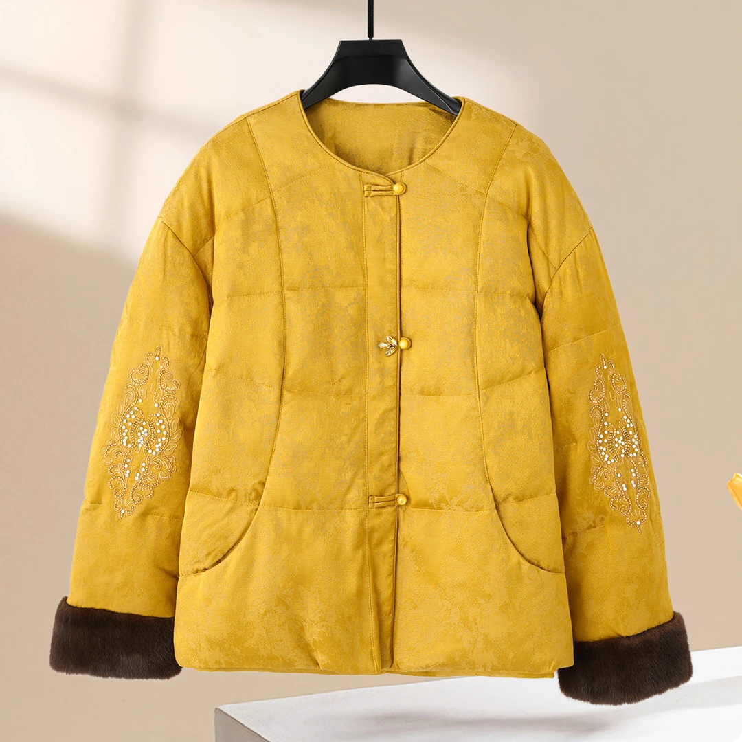 Q4551 别致细节短款羽绒服 打造优雅小众出街风