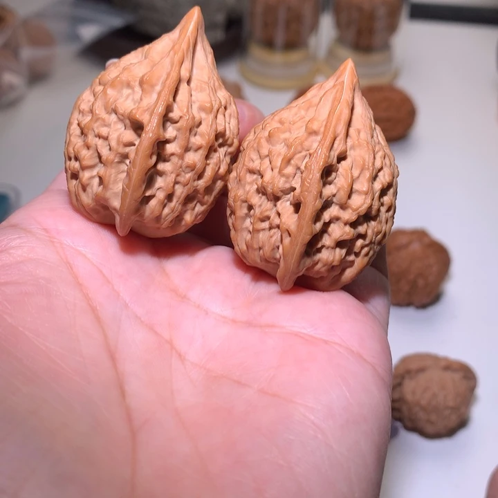 文玩核桃把件长治鸡心