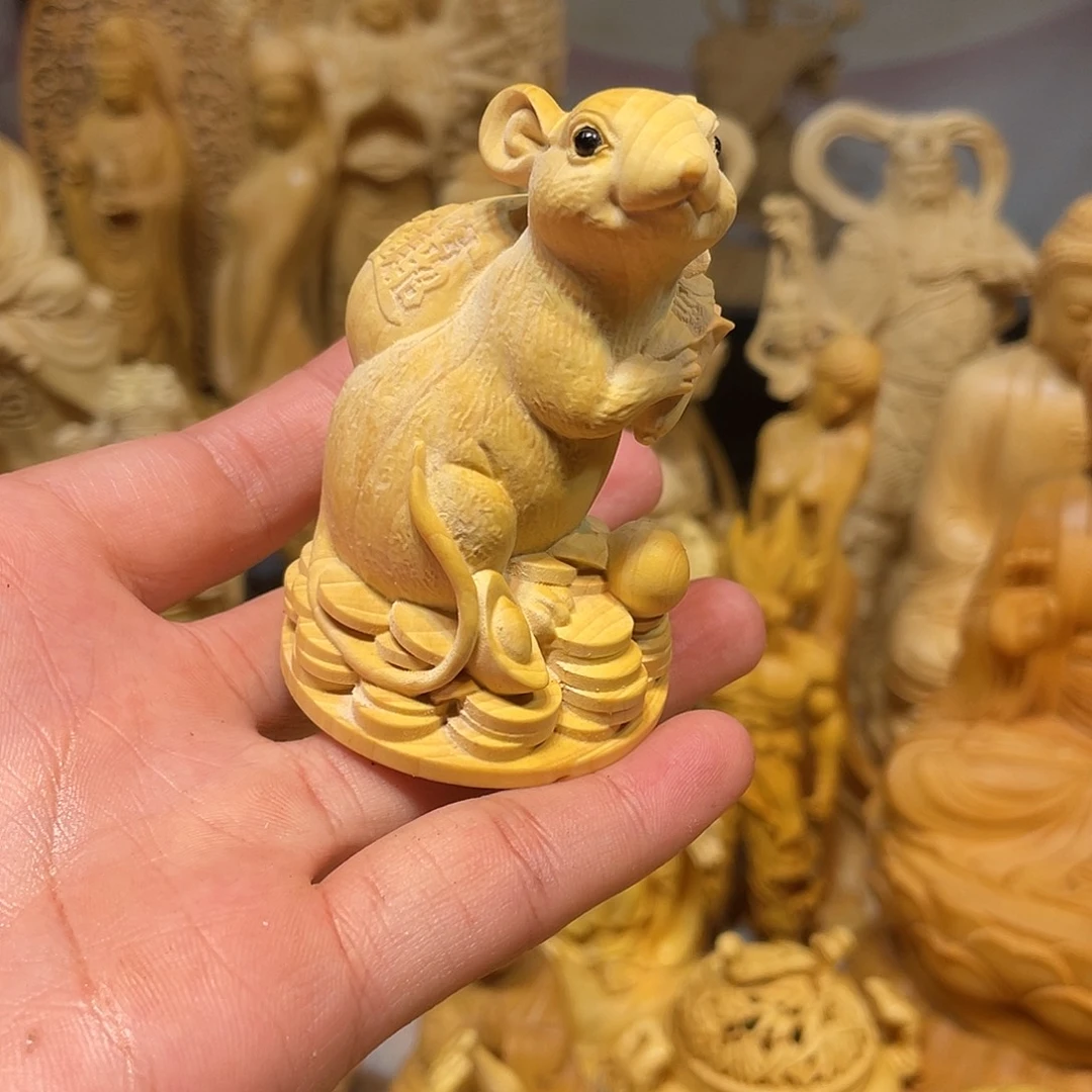 黄杨木小瑕疵老鼠