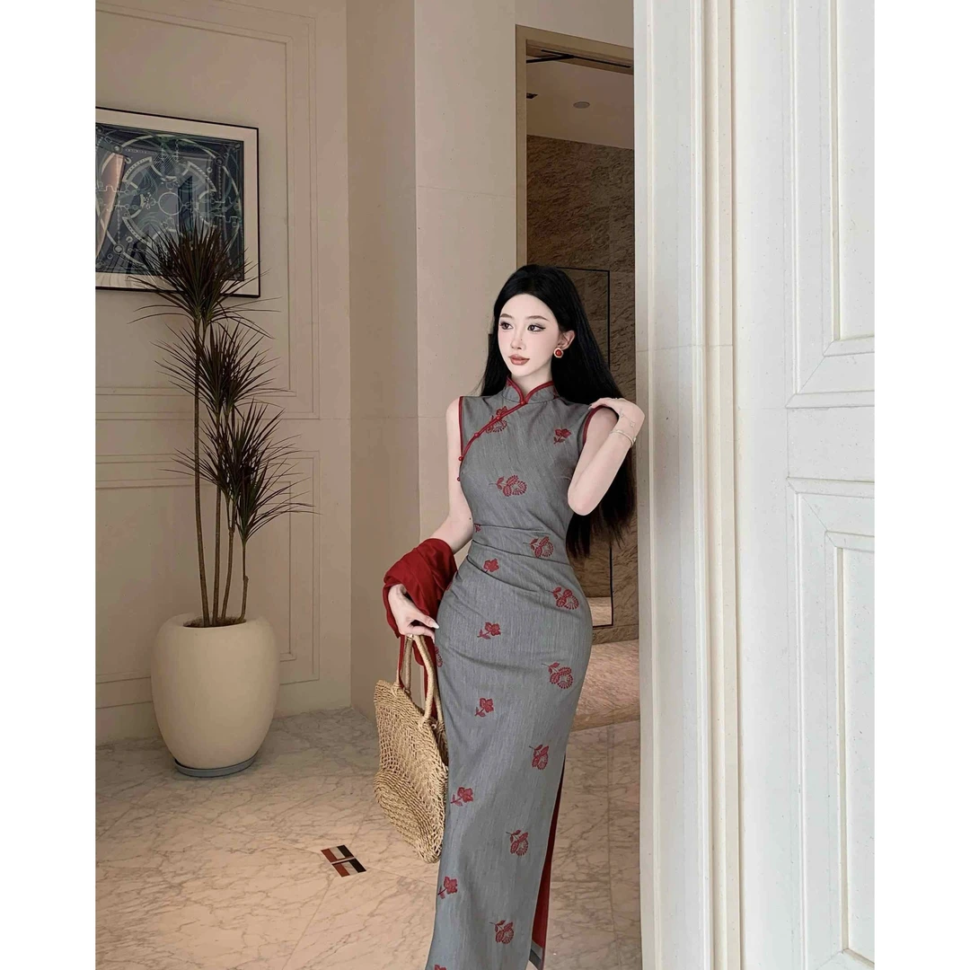 刺绣碎花改良旗袍裙女早秋修身新中式复古收腰连衣裙开衫两件套