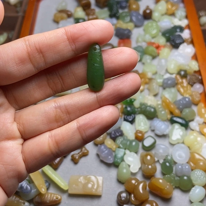 土***豆颈饰未镶嵌和田玉