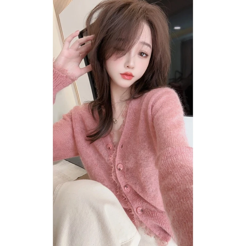 【CHEN】洋气粉色减龄显白v领毛衣蕾丝拼接长袖针织开衫25022004