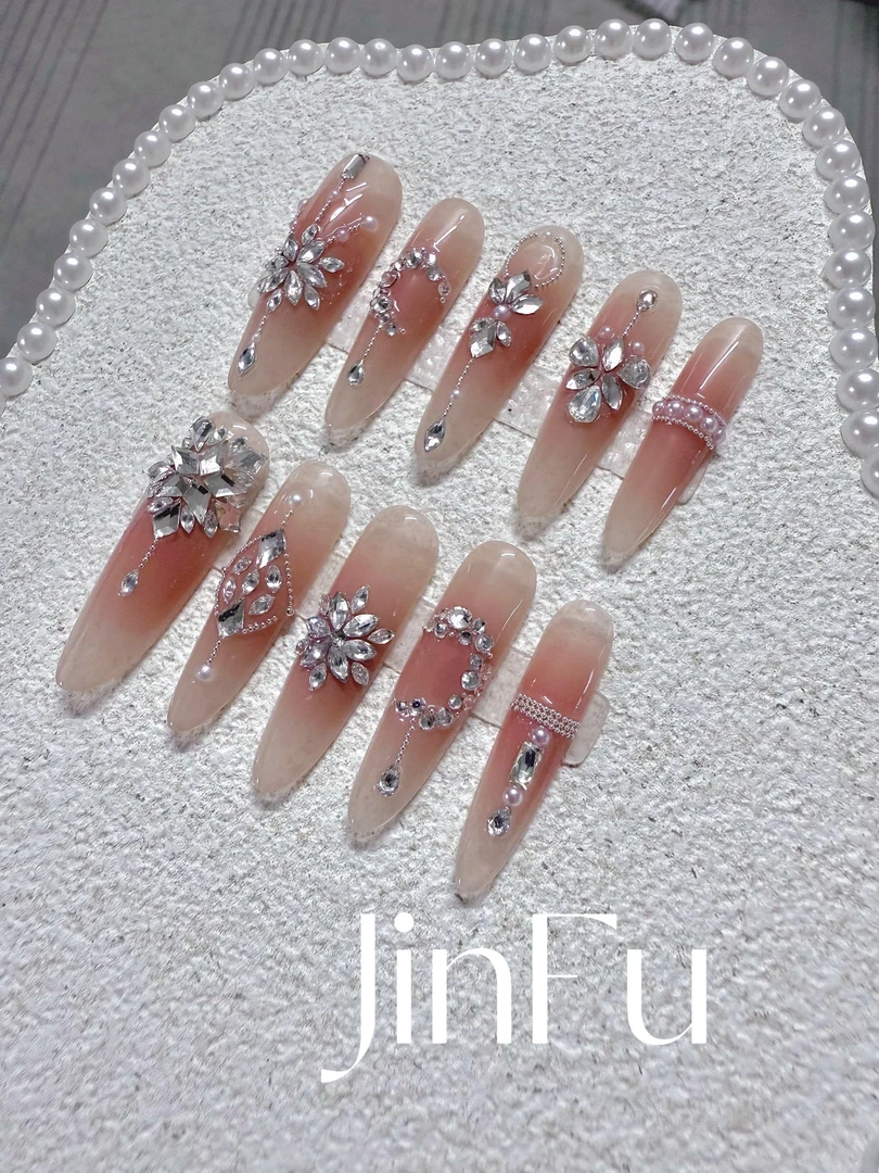 JINFU(美的冒泡)夏季多巴胺裸色纯手工穿戴甲显白气质中长美甲