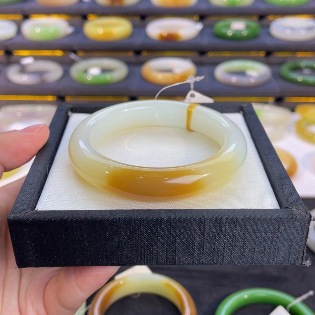 未镶嵌手镯和田玉-一口糖 54 55