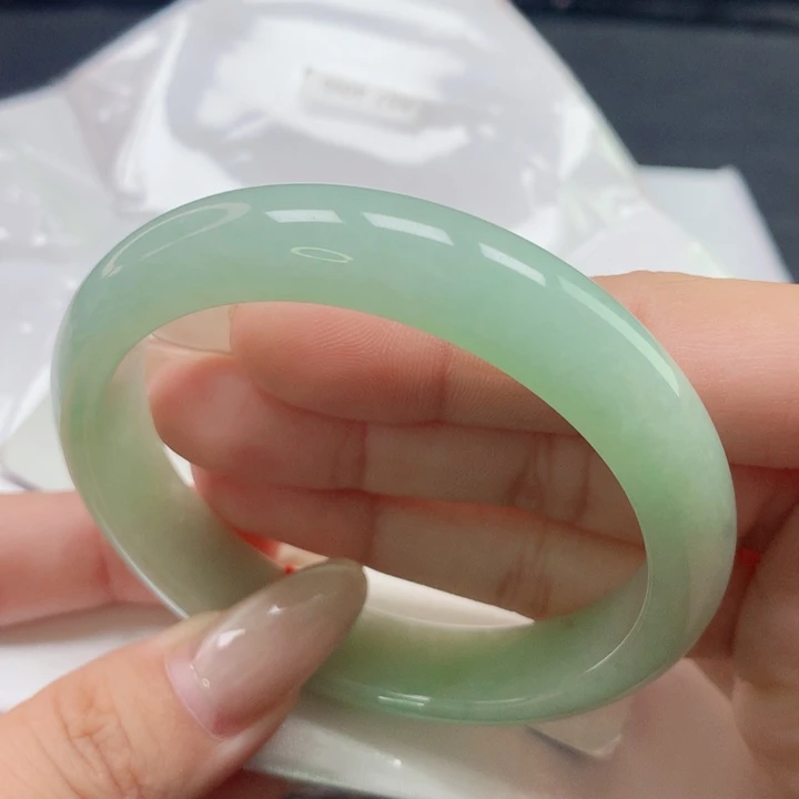 翡翠未镶嵌手镯57