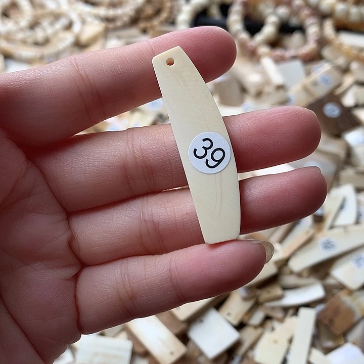 泥塑不打孔联系客服