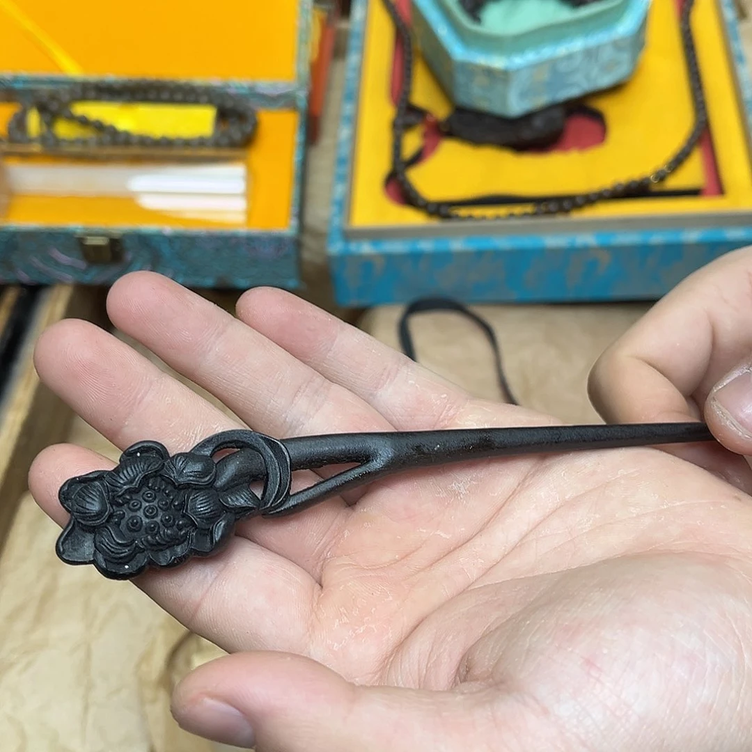 大叶紫檀（黑酸枝木类）