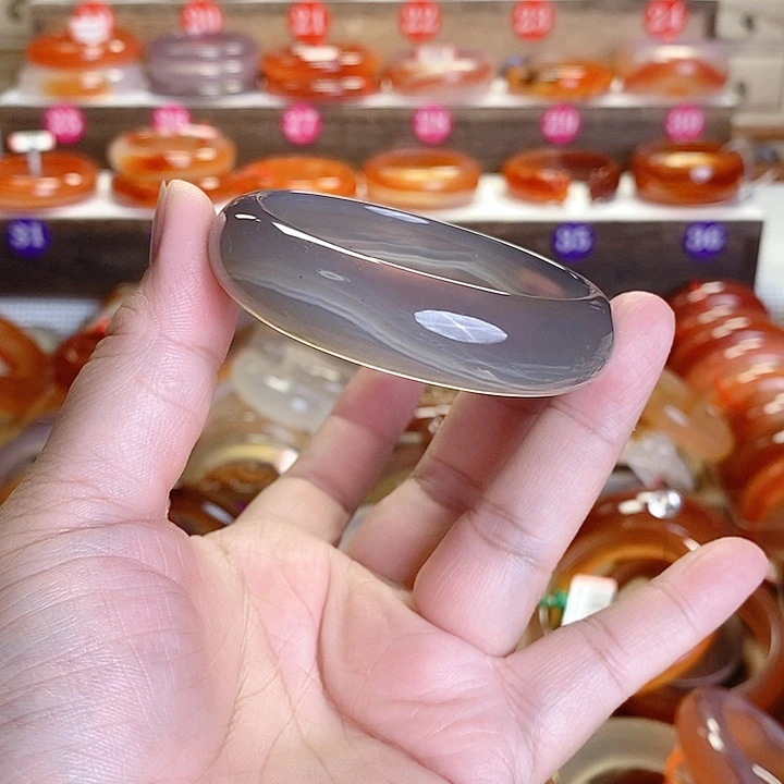 玛瑙/玉髓手镯未镶嵌白**）