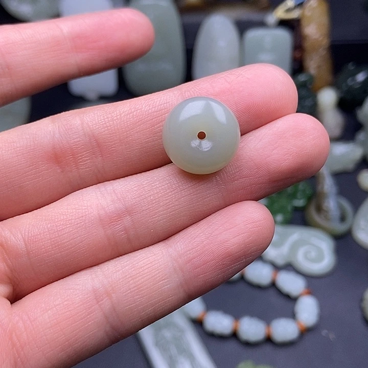 未镶嵌和田玉挂件