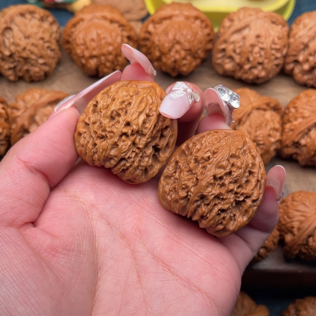 文玩核桃把件逐鹿炮弹拉丝纹南疆35