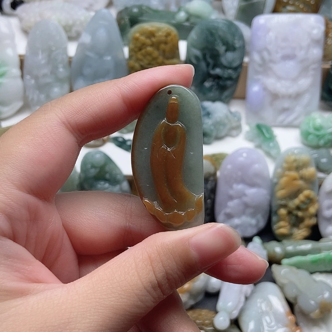 翡翠未镶嵌颈饰翡翠