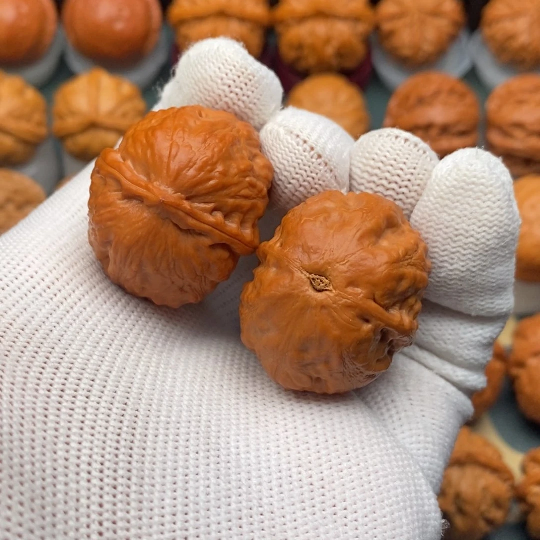 把件文玩核桃绣球