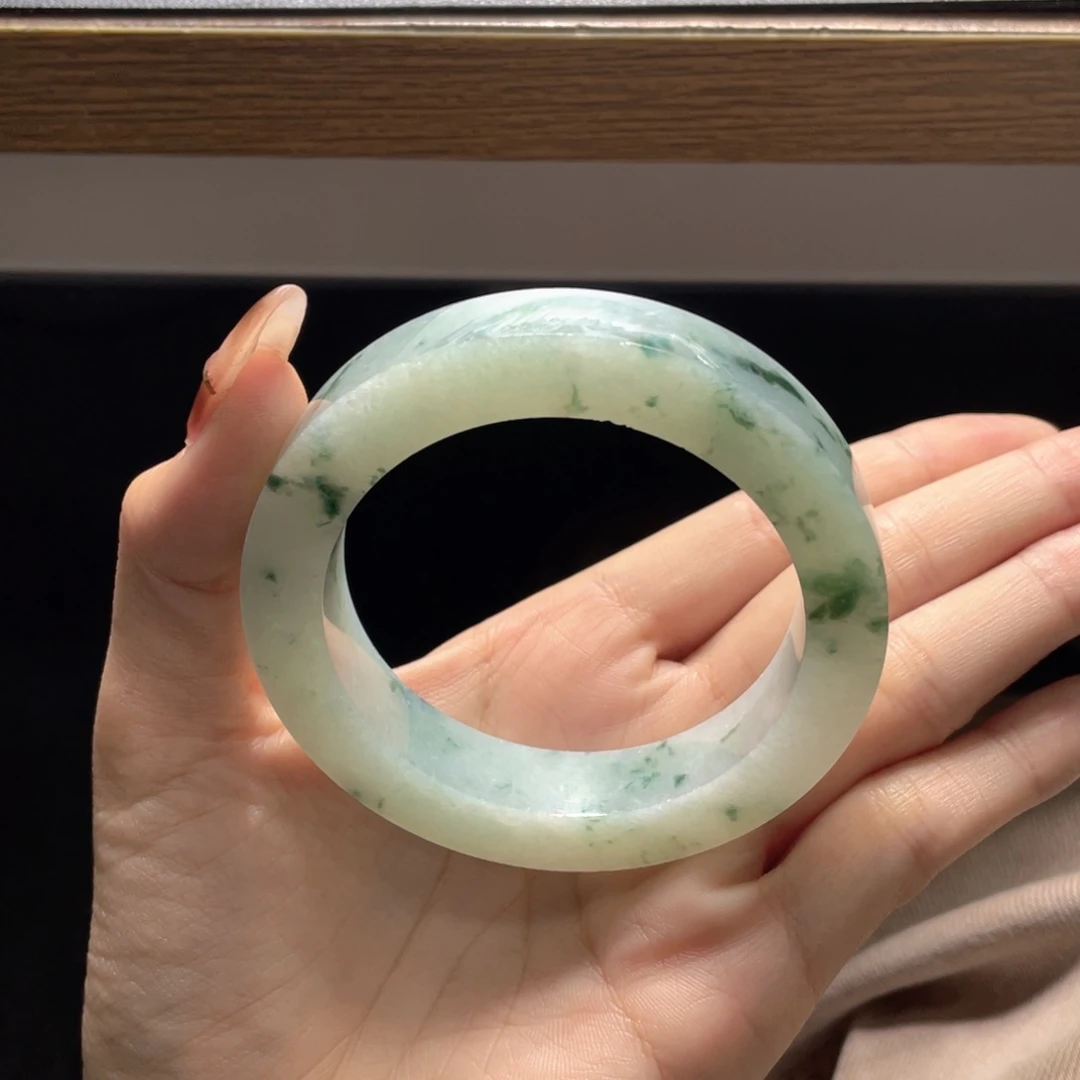 君***见定制翡翠未镶嵌翡翠