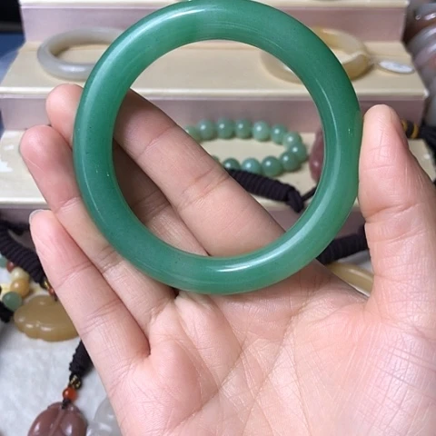 石英质玉未镶嵌手链