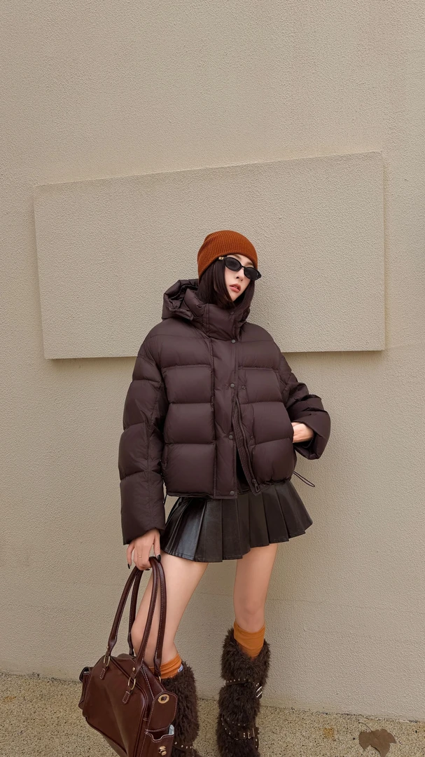 2025年新款 90白鸭绒羽绒服女休闲短款款防风外套 8099冬季