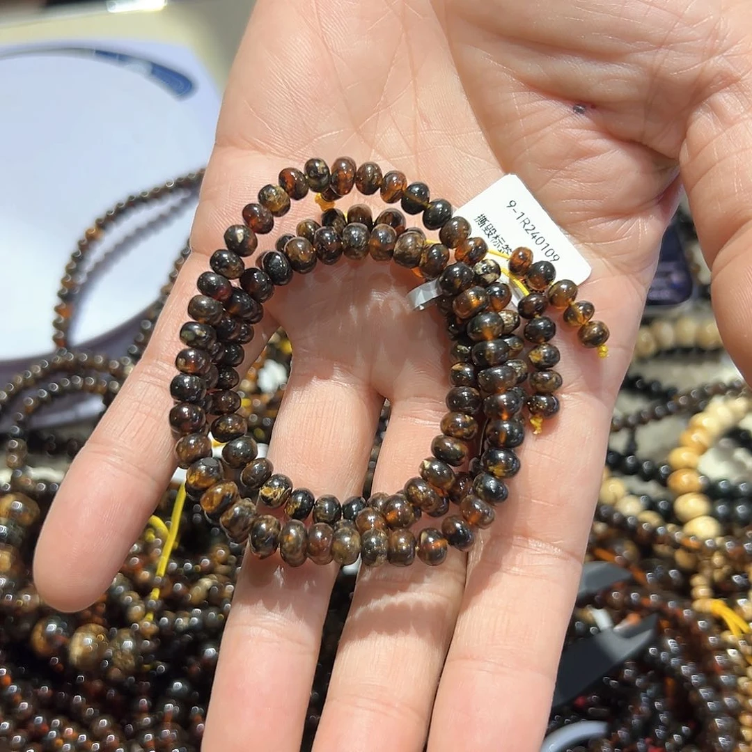 裸石琥珀未镶嵌抚顺40-23