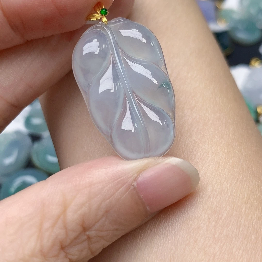 颈饰18K金镶嵌翡翠天然缅甸A货翡翠