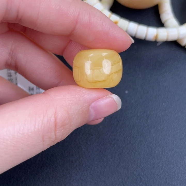 琥珀裸石未镶嵌天然32