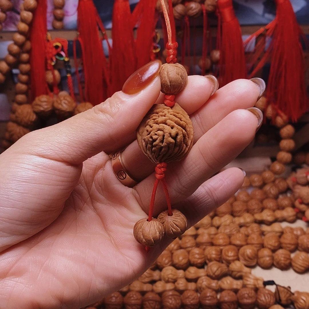 桃核吊坠龙纹桃枭